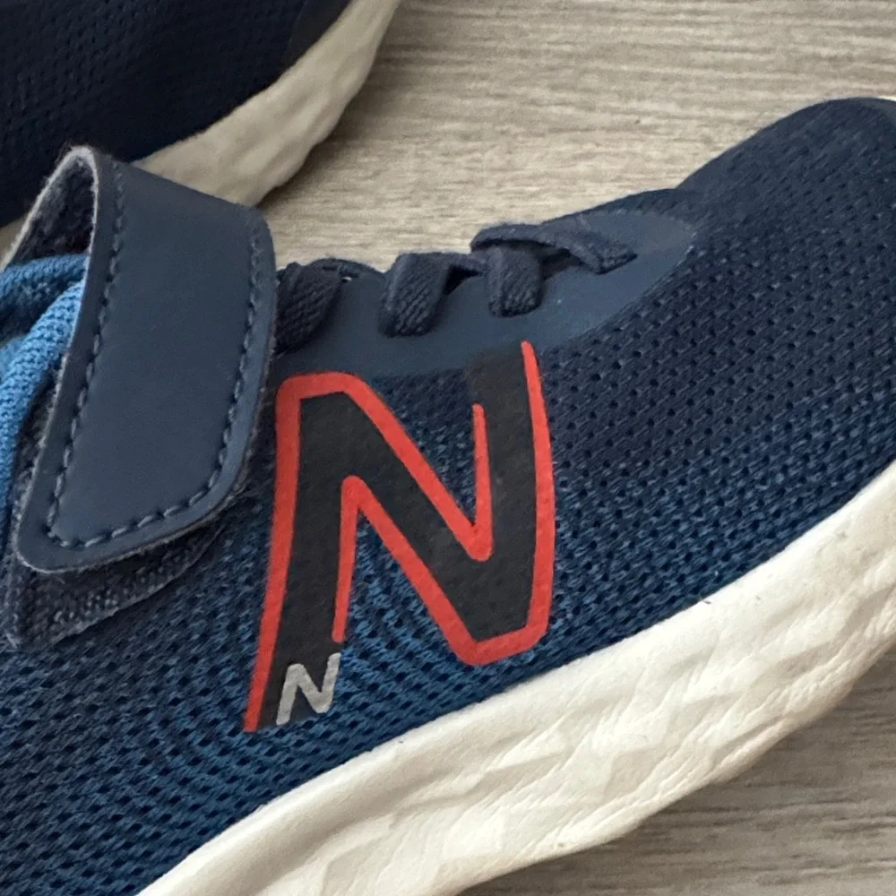 New Balance 520 - Picture 5 of 6